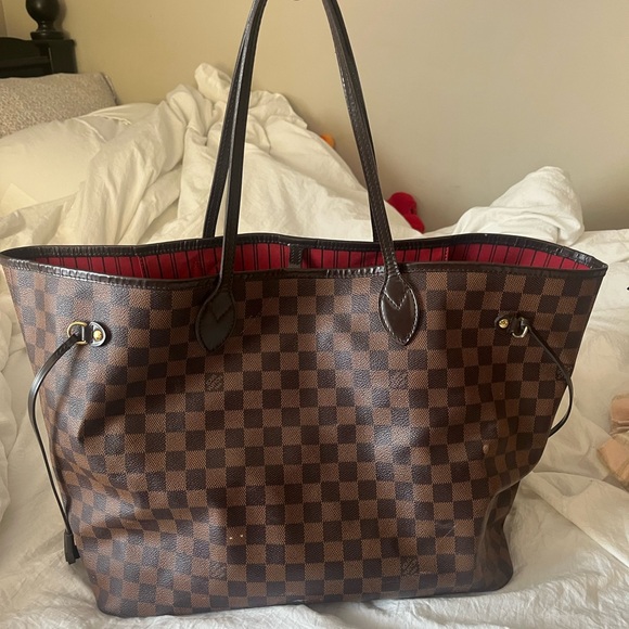 Authentic Louis Vuitton Neverfull GM - Picture 2 of 16